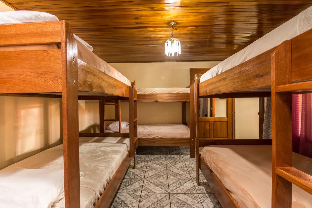 Que Tuanis Hostel モンテベルデ エクステリア 写真