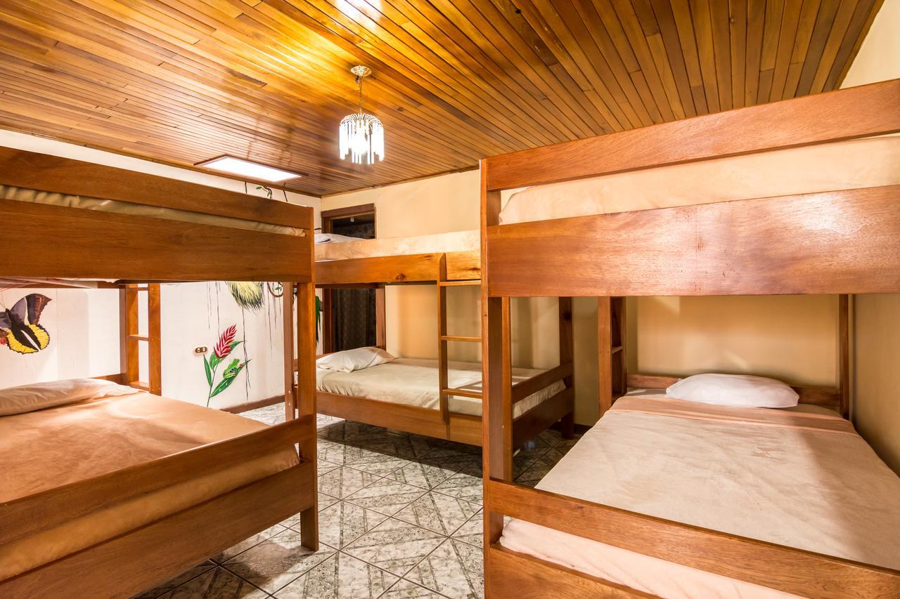 Que Tuanis Hostel モンテベルデ エクステリア 写真