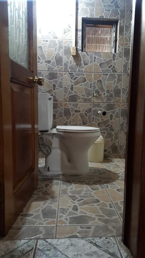 Que Tuanis Hostel モンテベルデ エクステリア 写真