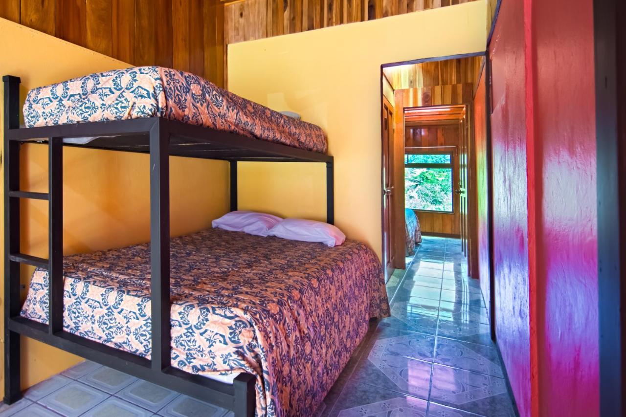 Que Tuanis Hostel モンテベルデ エクステリア 写真